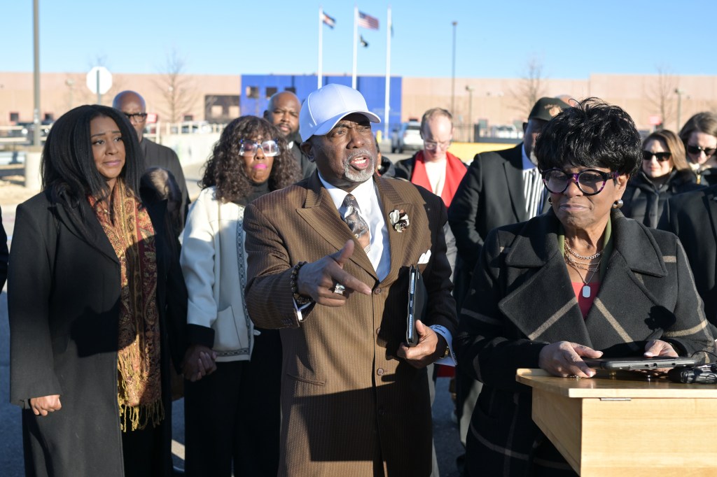 Trump administration pushes to send asylum seekers to third countries