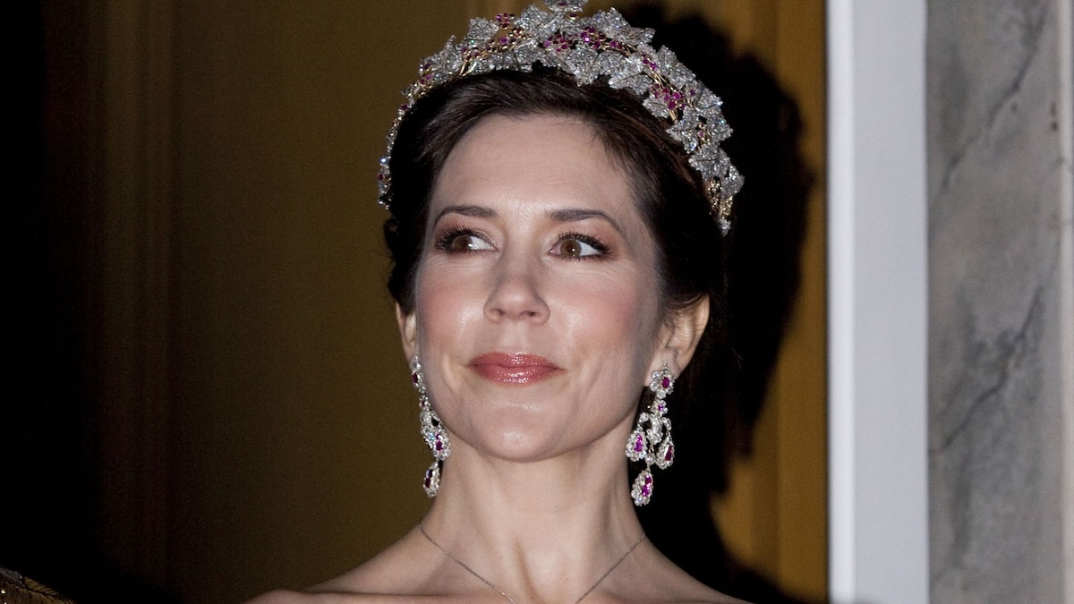 Queen Mary of Denmark’s gala style at 54 draws comparisons to Queen Sofía