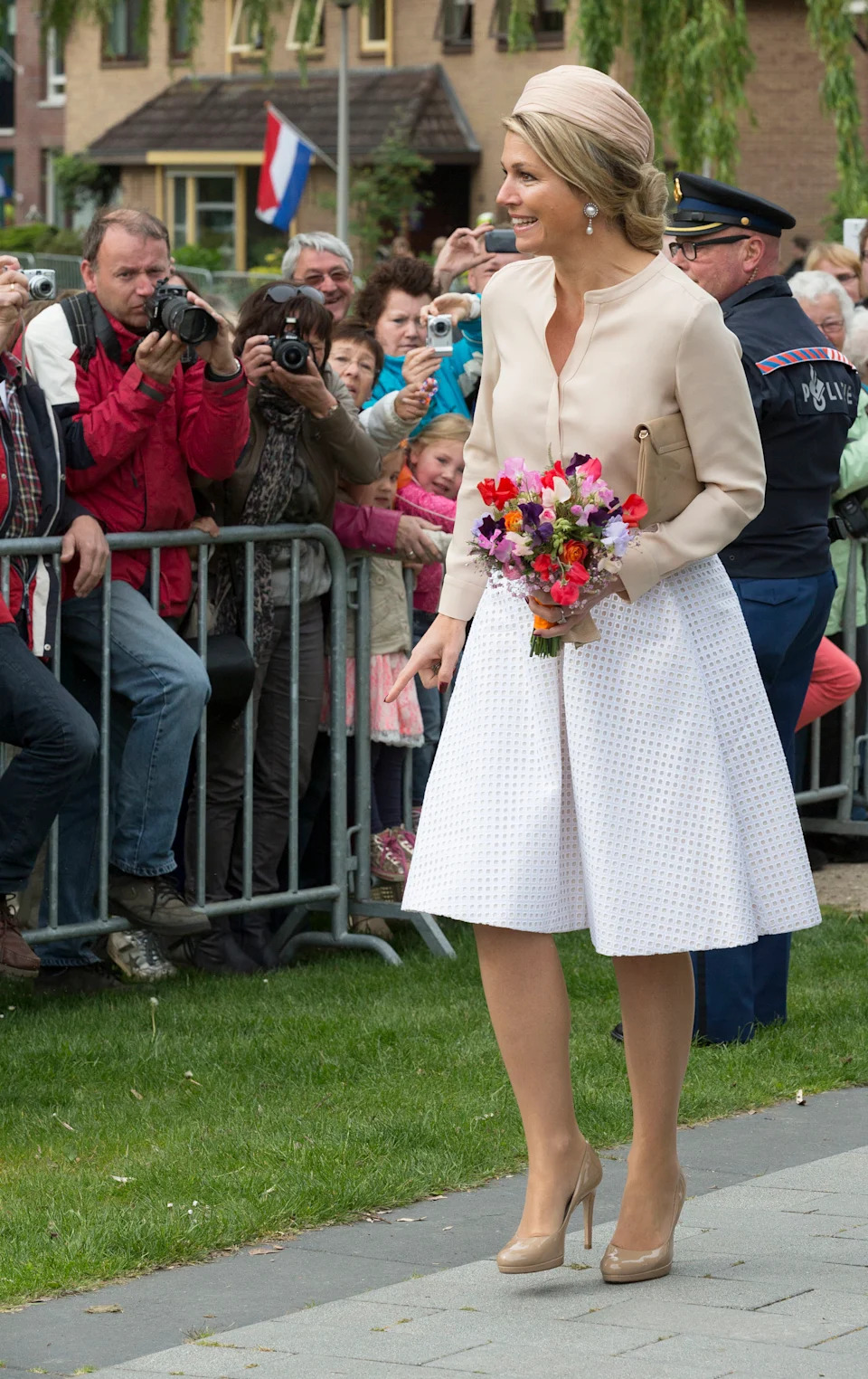 BORCULO, NETHERLANDS - MAY 06: Queen Maxima of The Netherlands arrives at the start of a regional tour of The Achterhoek on May 6, 2014 in Borculo, Netherlands. (Photo by Michel Porro/Getty Images)