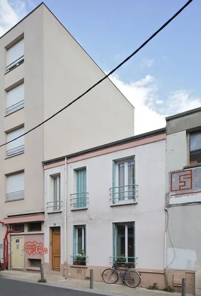 <p>Photo: <a href="https://www.dwell.com/@filip_dujardin" rel="nofollow noopener" target="_blank" data-ylk="slk:Filip Dujardin;elm:context_link;itc:0;sec:content-canvas" class="link ">Filip Dujardin</a></p>