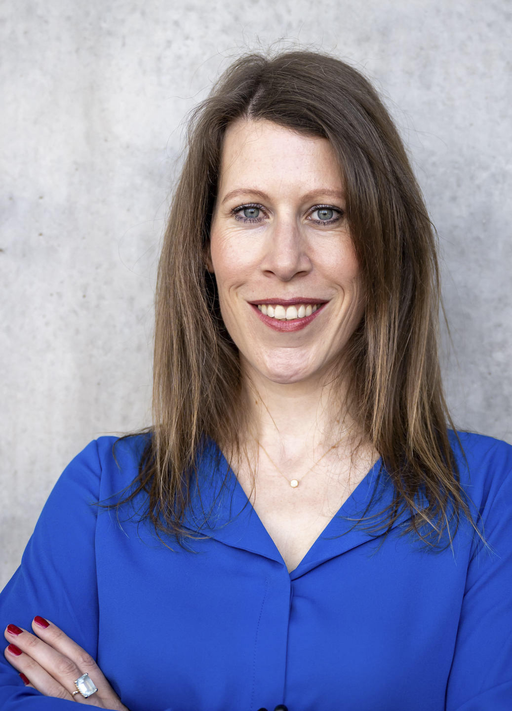 A person in a blue shirt

AI-generated content may be incorrect.