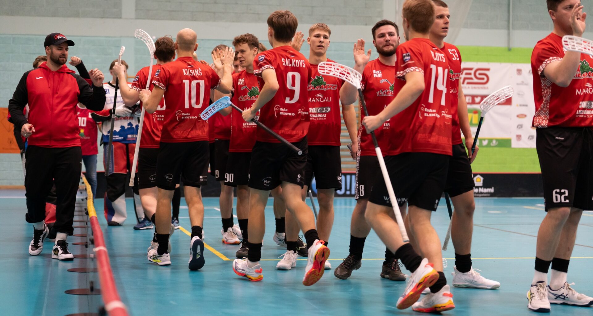 Latvijas Florbola savienība » LV » 2025/2026 » Jaunumi » "Lielvārde/Unihoc" 17 minūtēs sakauj "Bausku"