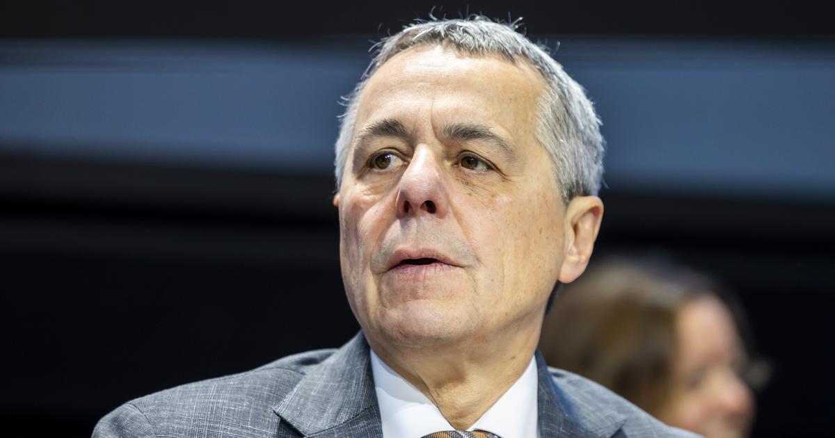 L'inaction d'Ignazio Cassis concernant Gaza dénoncée par 25 avocats auprès de la Cour pénale internationale