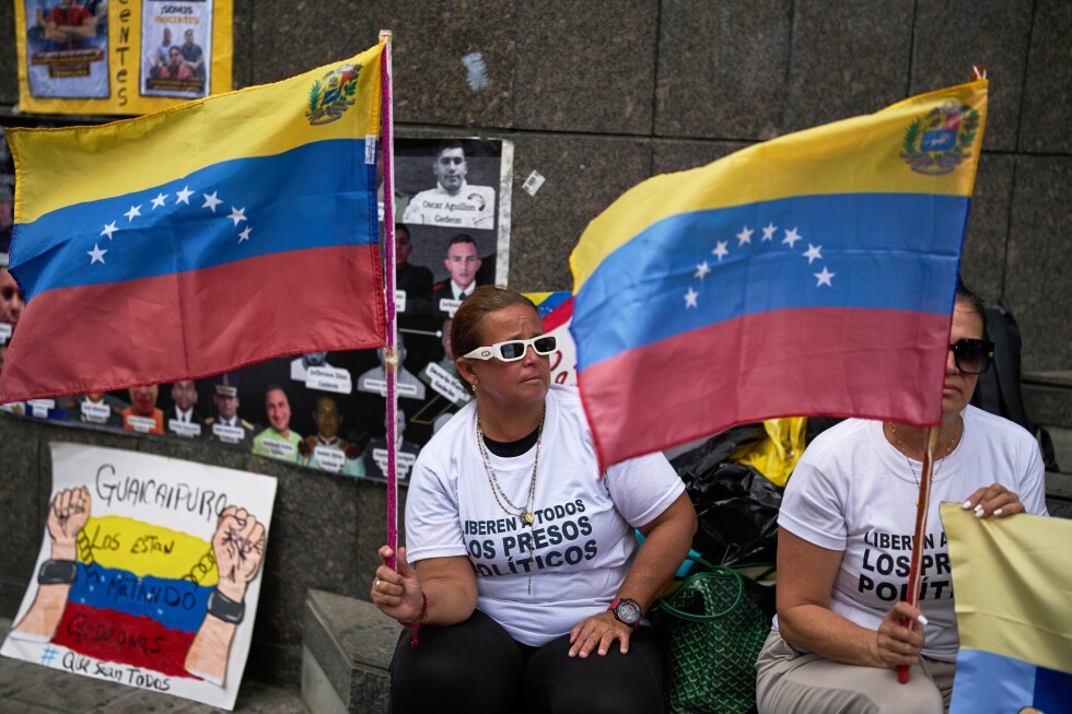 Venezuela’s new amnesty law gets a muted response from the opposition and rights groups
