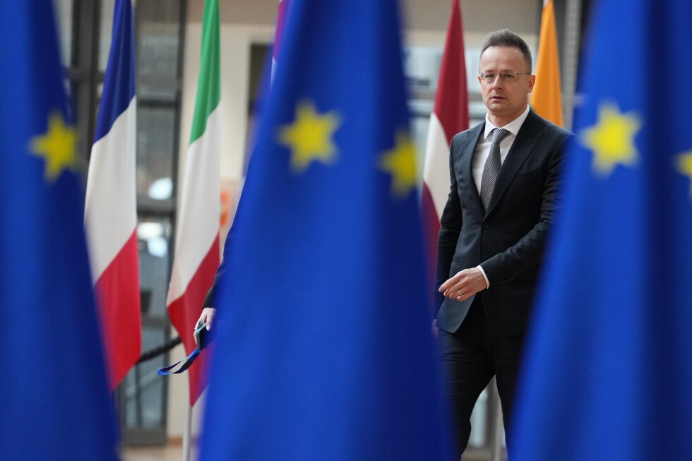 EU fails to pass new sanctions on Russia on eve of war anniversary