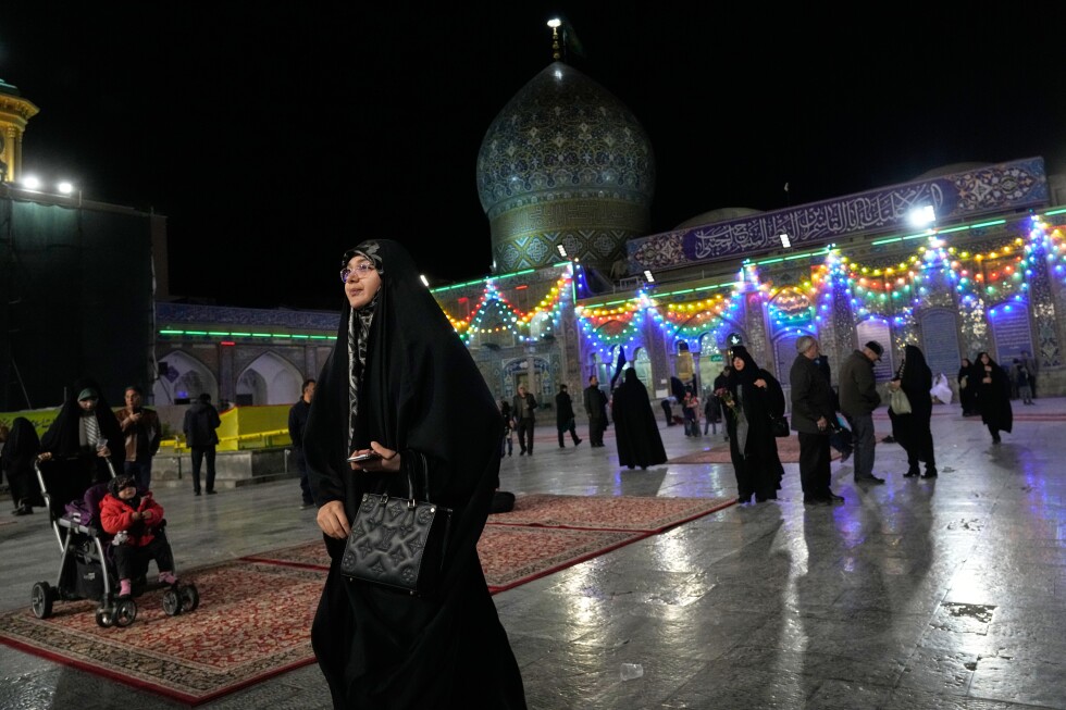 Iran's leader warns US if it starts a war, it will be regional war