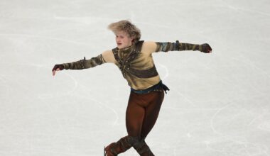 'Quad God' Ilia Malinin conserves energy, U.S. leads team skate