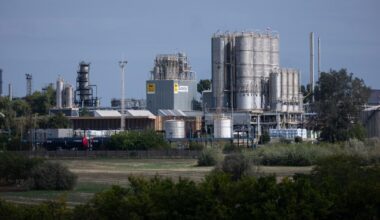 Hungary threatens to block new EU sanctions against Russia