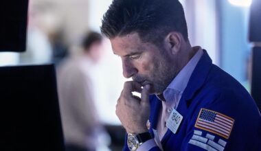 Wall Street keeps calm after the Supreme Court strikes down Trump's tariffs
