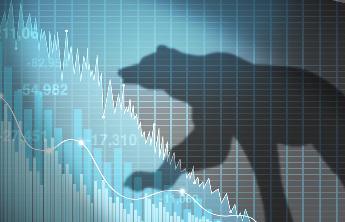 Billionaire Ray Dalio Warns Wall Street of a "Bearish Force" Just as This Stock Market Alarm Bell Rings.
