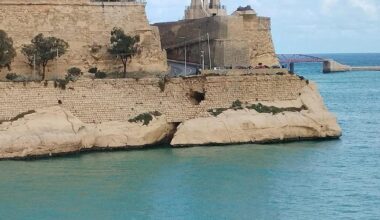 Kayakers warned to keep clear of Valletta Quarry Wharf area