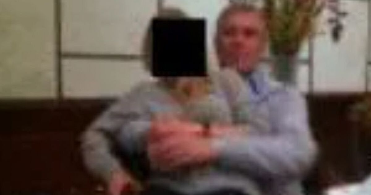 New photos of 'ex-Prince Andrew with Epstein victim on his lap' | Royal | News
