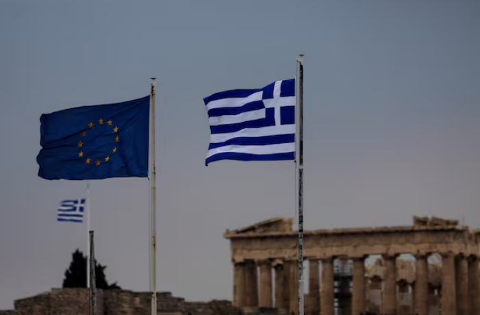 Greece faces loans challenge after bank crisis recovery, ECB blog says