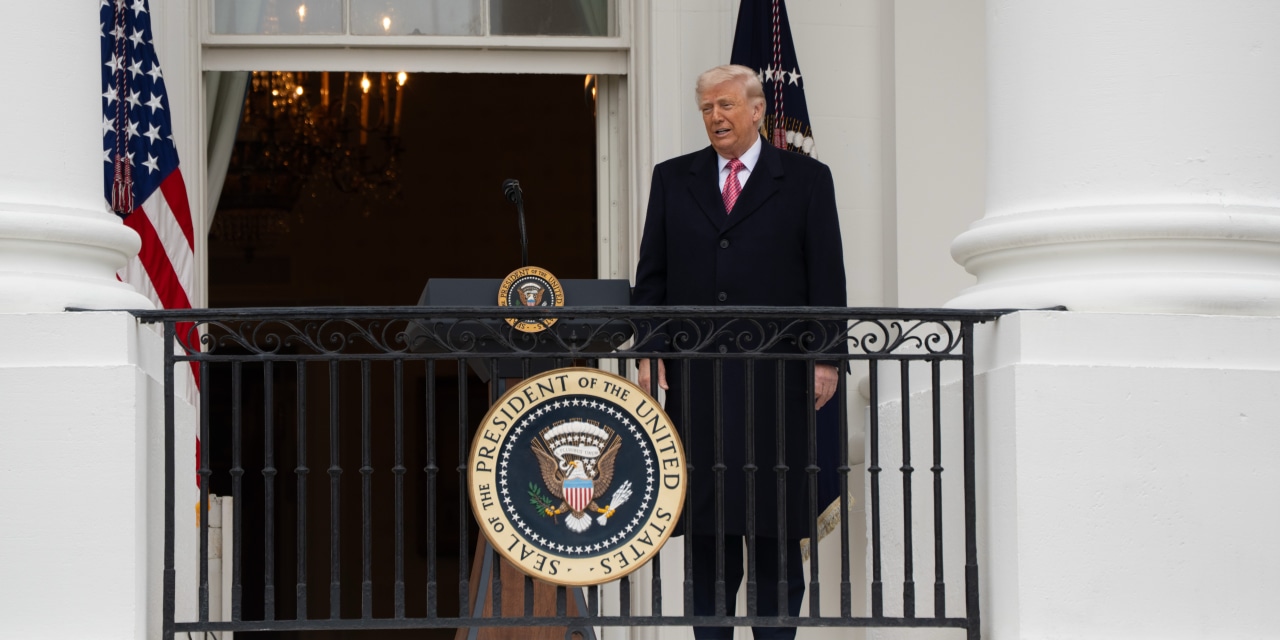 Trump Takes Executive Action to Pay TSA Workers as Funding Stalls in Congress