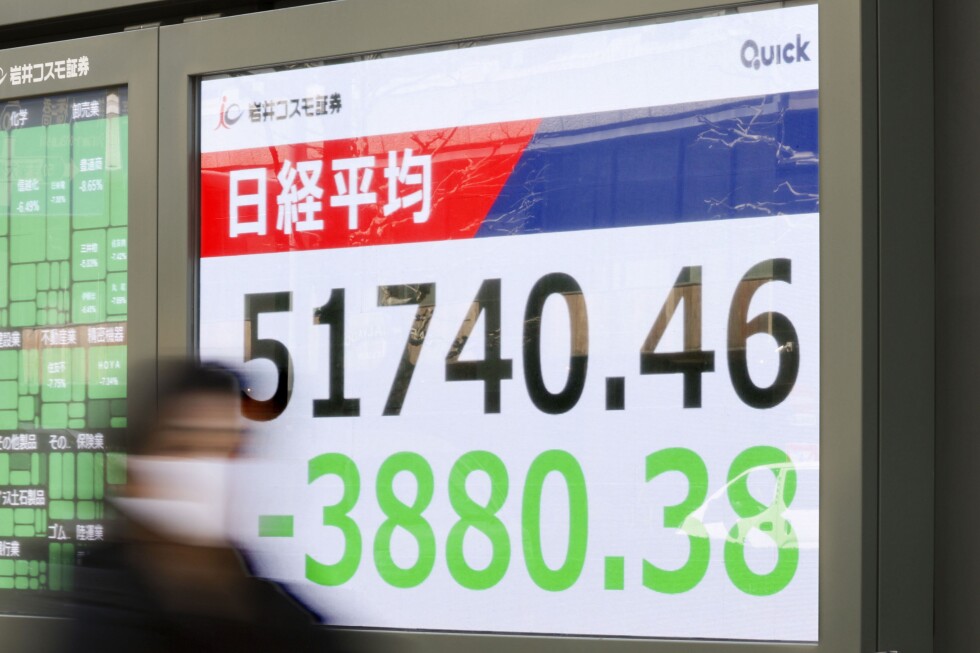 Shares plunge as oil prices spike near $120 a barrel
