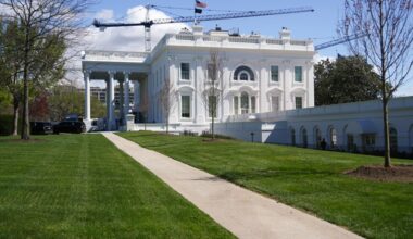 Judge orders Trump administration to halt construction of ballroom