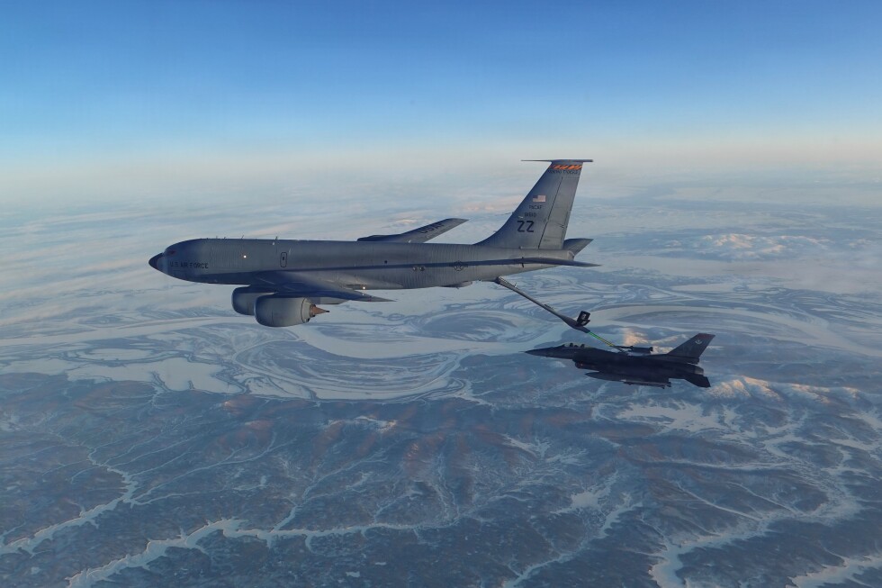A long-serving US refueling plane crashed in Iraq, killing 6