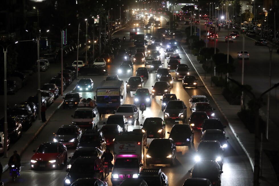 Egypt’s early closing order jolts Cairo’s night life as oil costs soar