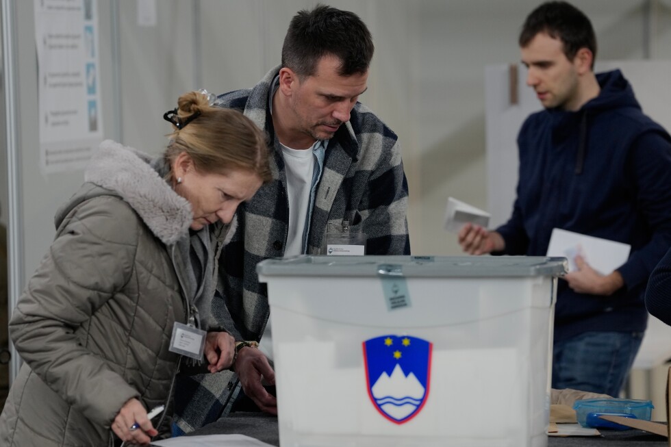 Slovenia's parliamentary election pits liberals against populist
