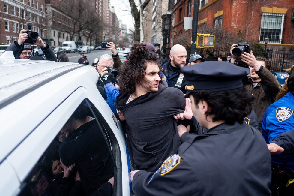 Authorities say NYC explosives suspects claimed Islamic State sympathies
