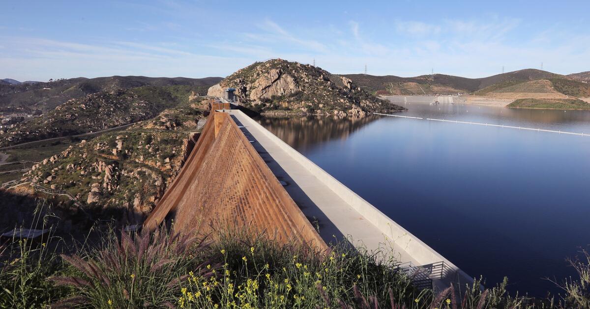 San Diego County agency sells some of its water to another supplier