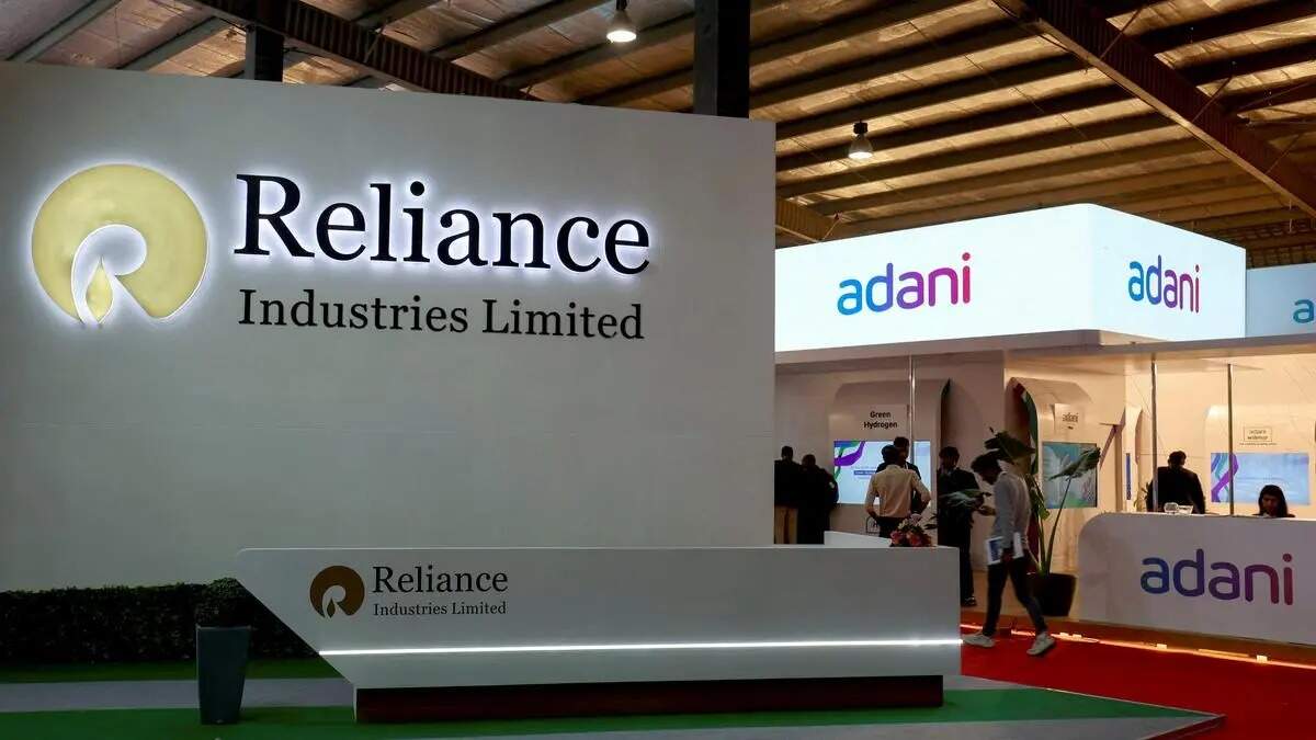 <p>Reliance Industries Ltd. has sought Indian government approval to import Iranian crude on four vessels</p>