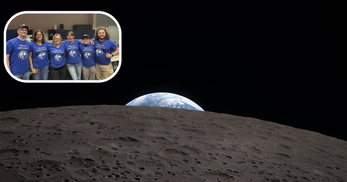 ‘Career highlight’: MIT technology delivers real-time images during NASA Artemis II mission – Boston 25 News