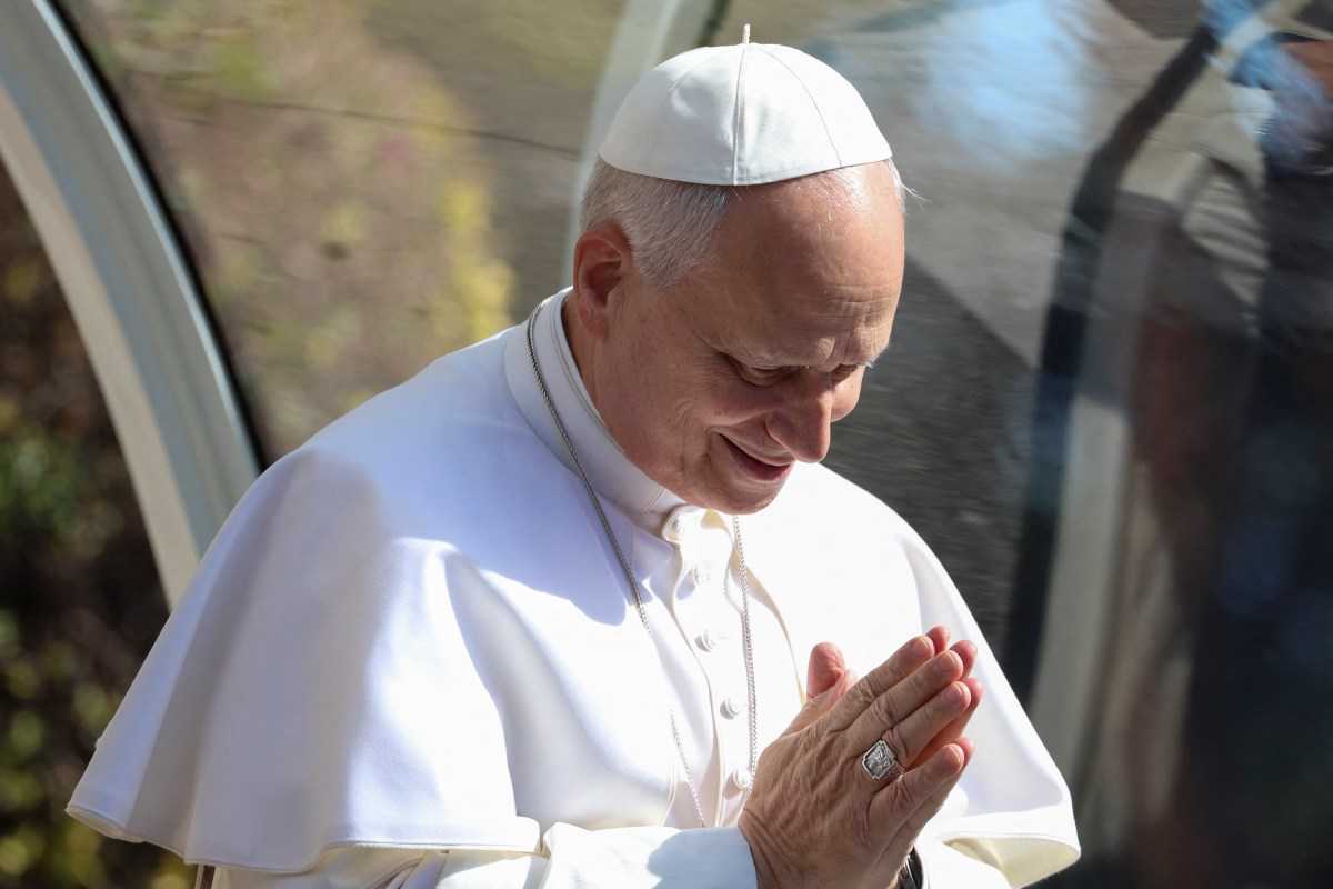 Pope tells Illinois leaders to govern through service