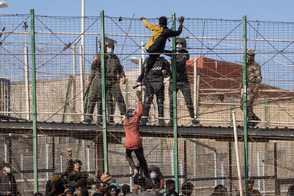 Spain's government approves migrant amnesty measure for legal status