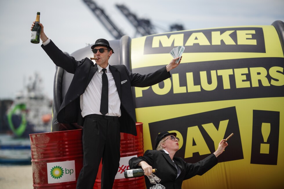 Colombia climate conference highlights challenges to shift from fossil fuels