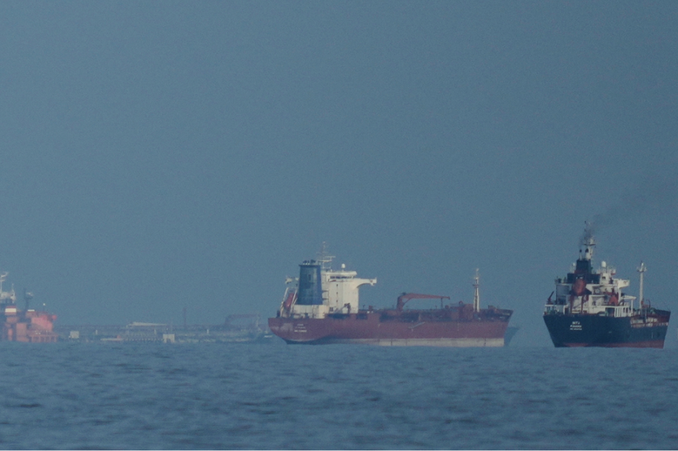Iran Revolutionary Guard closes Strait of Hormuz again and fires on ships trying to pass