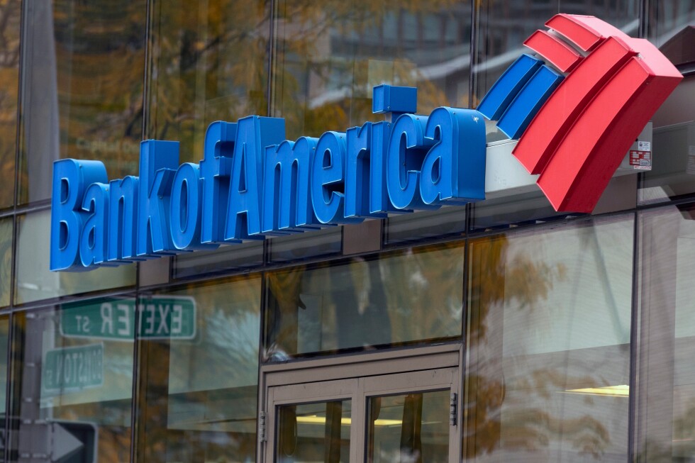 French police foil suspected bomb plot outside Bank of America in Paris
