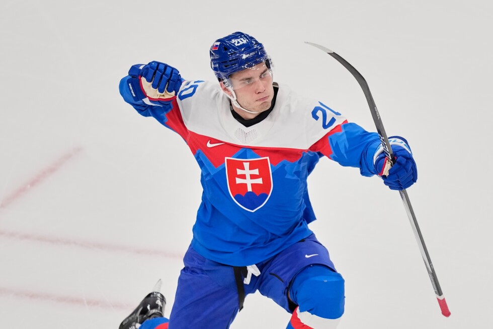 Juraj Slafkovsky scores twice as Slovakia upsets Finland 4-1 at Olympics