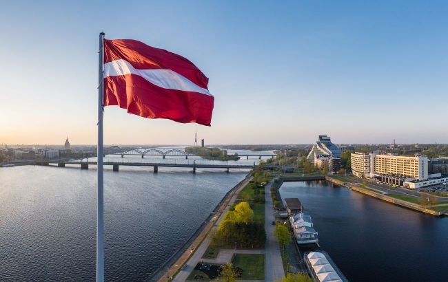Latvia scrambles NATO fighter jets after airspace threat near Russian border