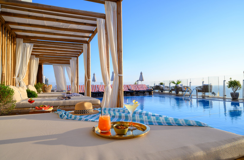 THE CARLTON Tel Aviv, pool side sea view
