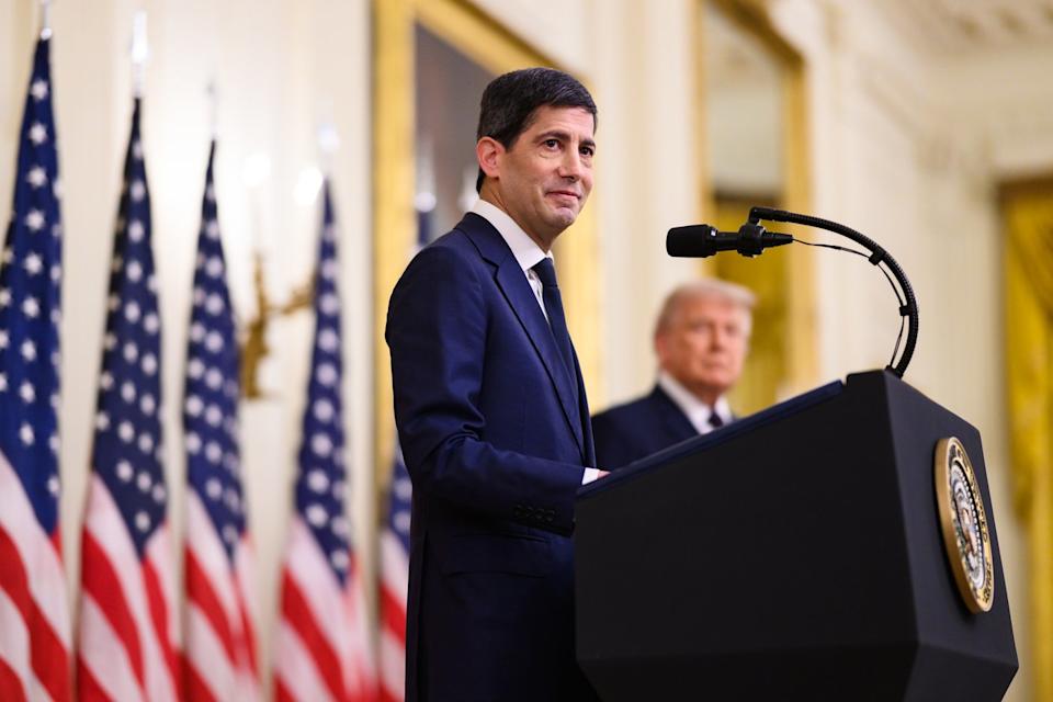 Kevin Warsh delivering remarks at his swearing-in ceremony.