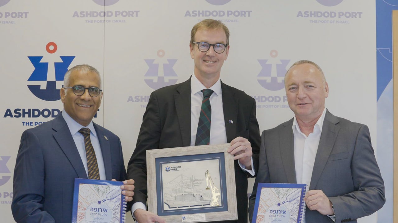 From right: Shaul Schneider, Chairman of Port of Ashdod; the European Union Ambassador; and Nissan Levy, CEO of Port of Ashdod.