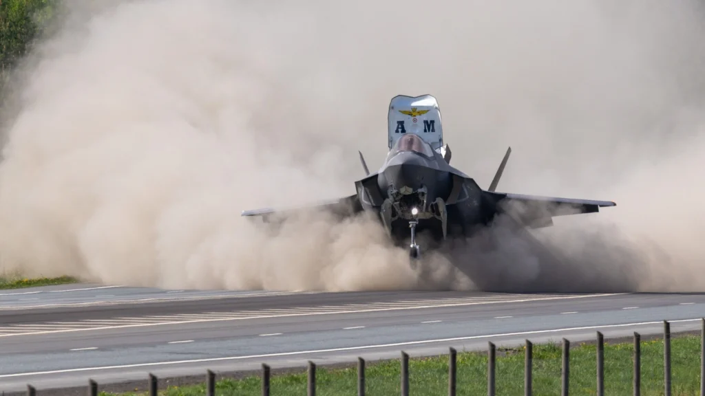 Italian Air Force F-35 Conducts 1st Highway Operations in Finland