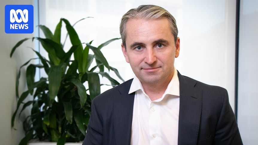 Commonwealth Bank boss Matt Comyn says government should reconsider CGT on non-passive assets