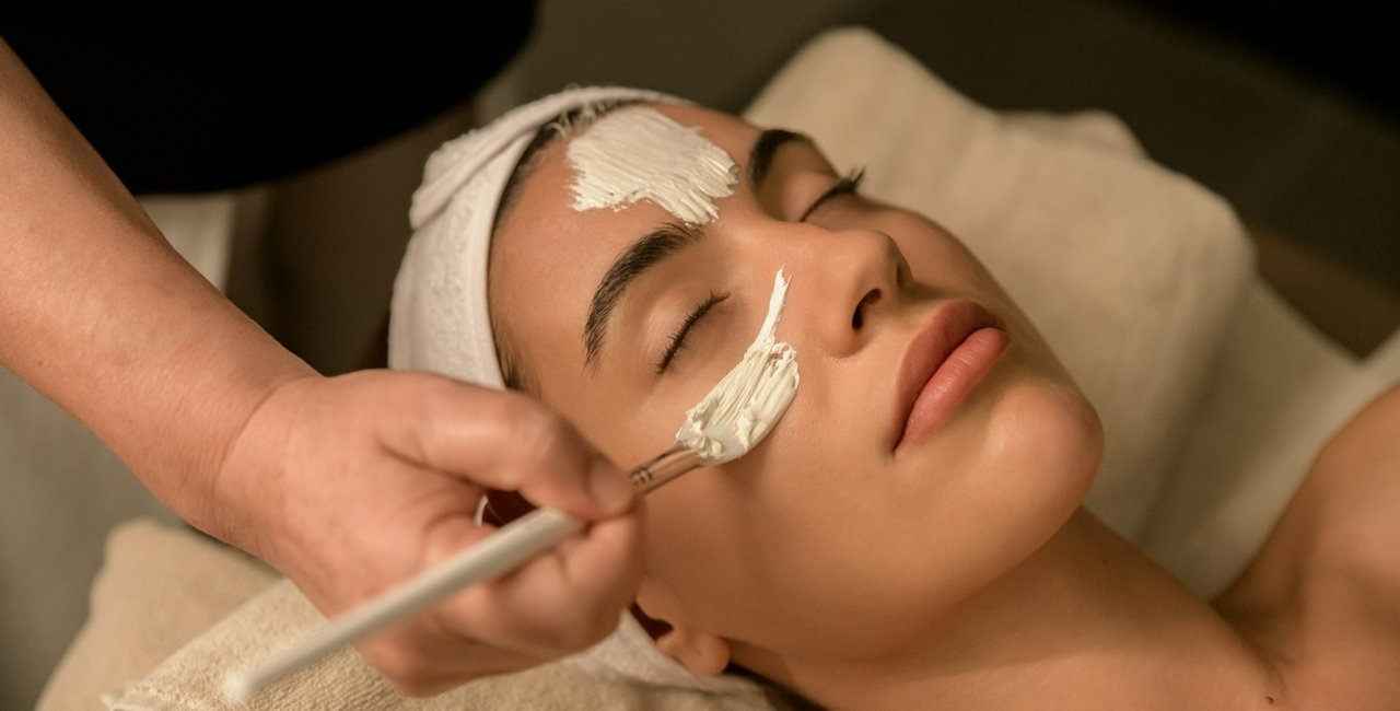 Ease your skin problem at the spa: These natural therapies can help
