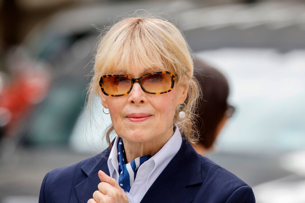 Top prosecutor in Chicago denies E. Jean Carroll investigation