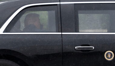 Trump wraps up 3-hour medical visit to Walter Reed
