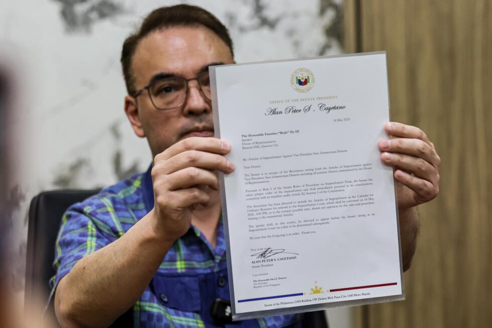 Philippine senator wanted by ICC escapes from Senate