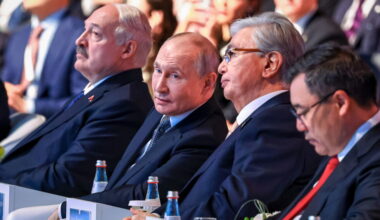 Russia-led Eurasian Economic Union threatens to suspend Armenia over its EU bid
