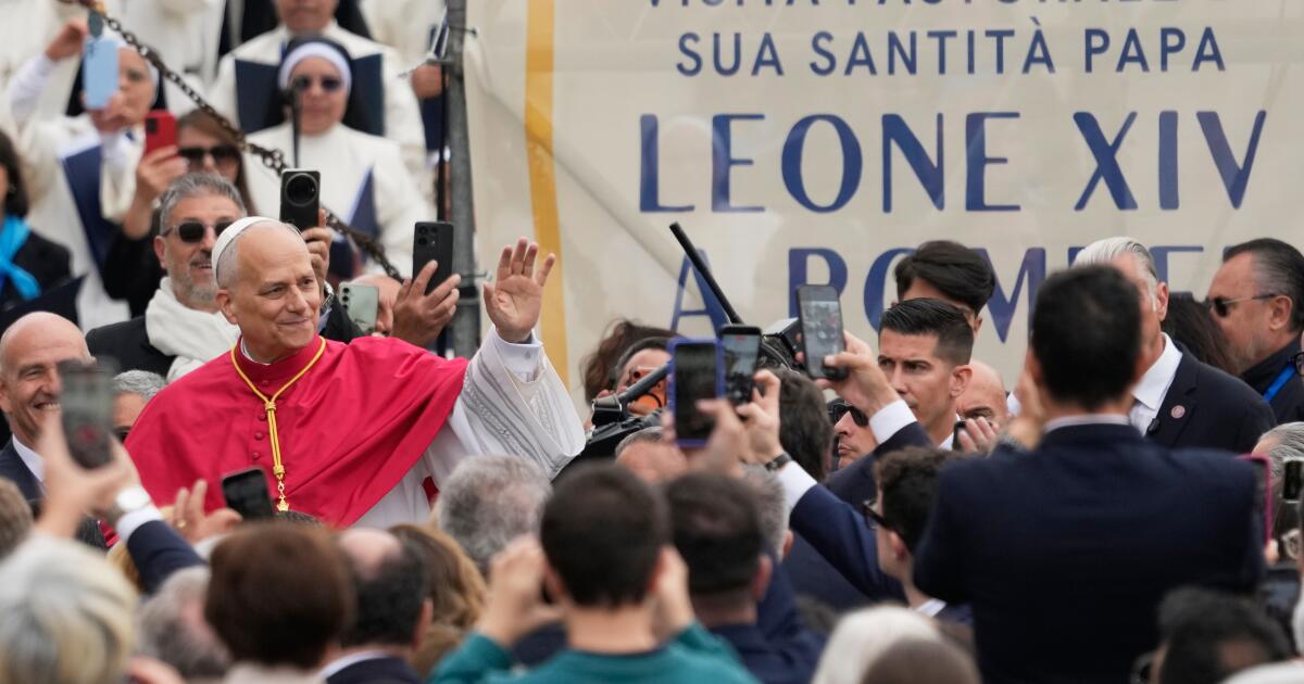 Pope prays for end to 'fratricidal hatred' as he celebrates anniversary with visit to Pompeii