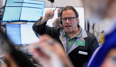 Economic indicators wrap: Mortgage rate rises while Wall Street looks to continue its winning ways