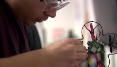 WATCH: Phoenix Union high school embraces artificial intelligence