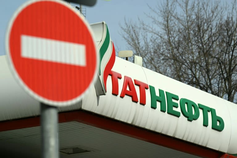 The limits were introduced across Tatneft's roughly 800 petrol stations and it was unclear how long they would last (Natalia KOLESNIKOVA)