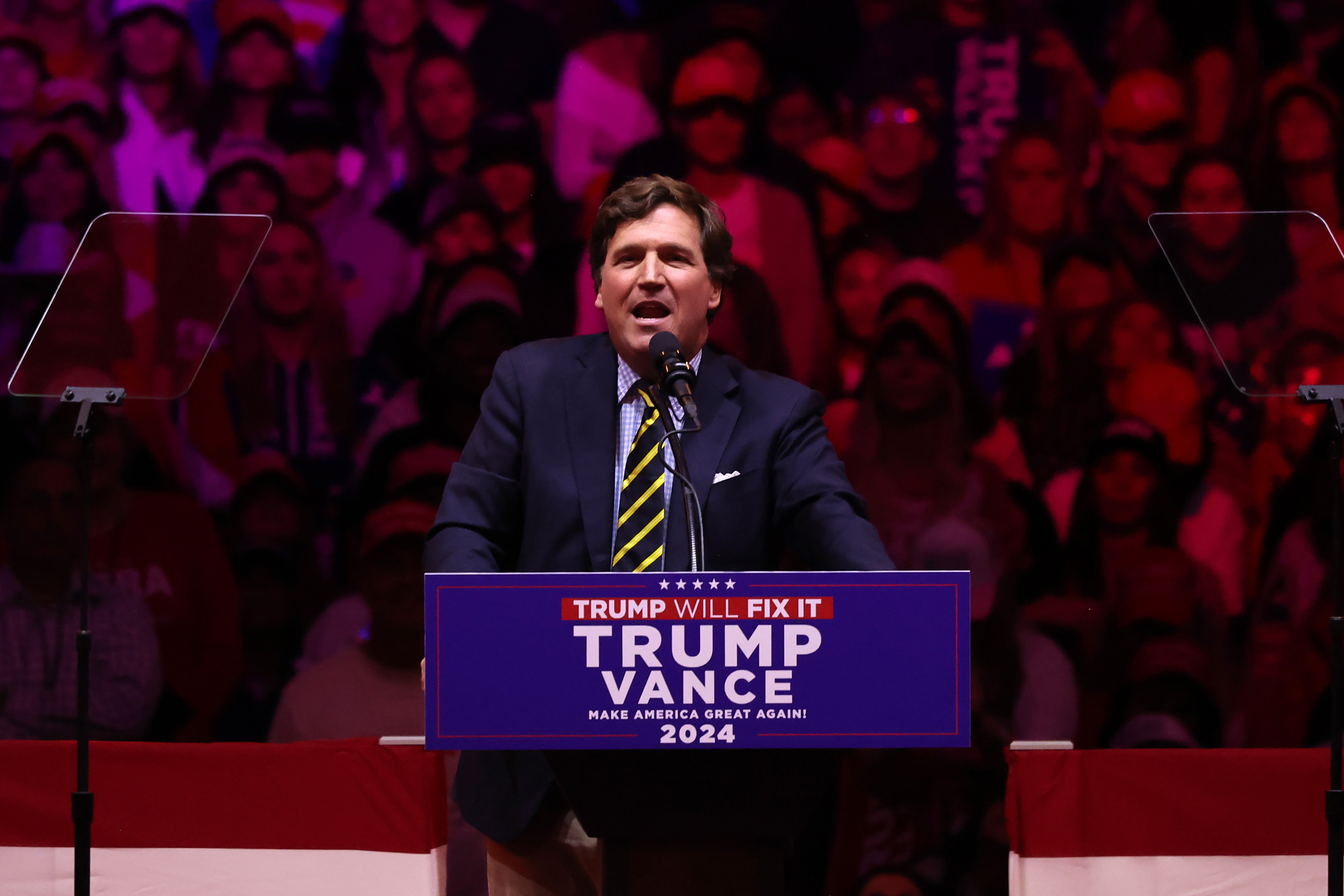Tucker Carlson tried to take the blame for Vance’s ‘childless cat ladies’ insult