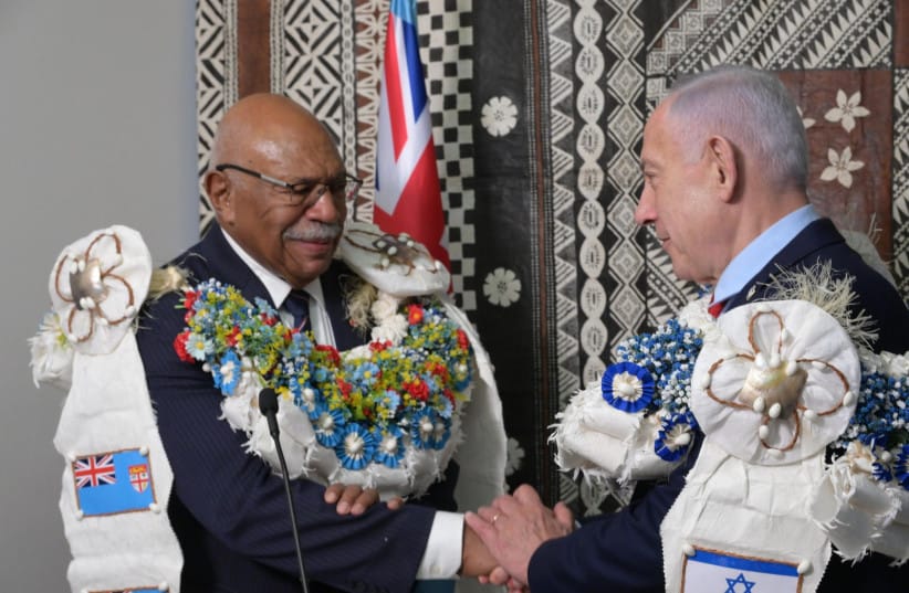 Prime Minister Benjamin Netanyahu and Fijian Prime Minister Sitiveni Rabuka.
